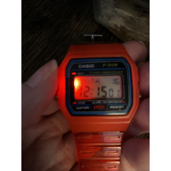 Red Casio F91w Watch Disco Light New Battery And Band - Picture 1 of 16